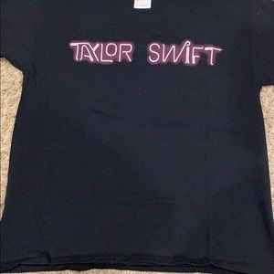 Taylor Swift Shirt from 1989 World Tour